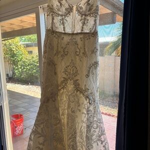 Elegant Wedding Dress